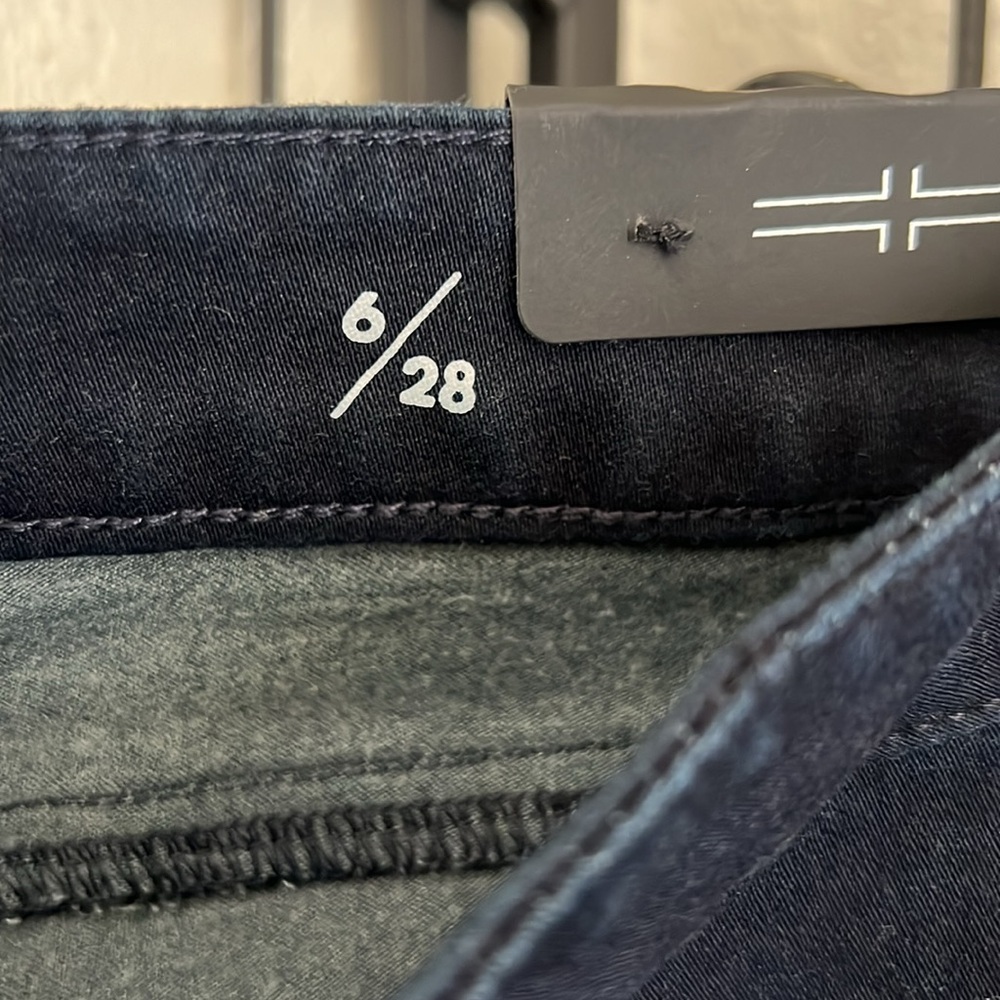 Liverpool Contour Skinny Jean - Picture 7 of 13